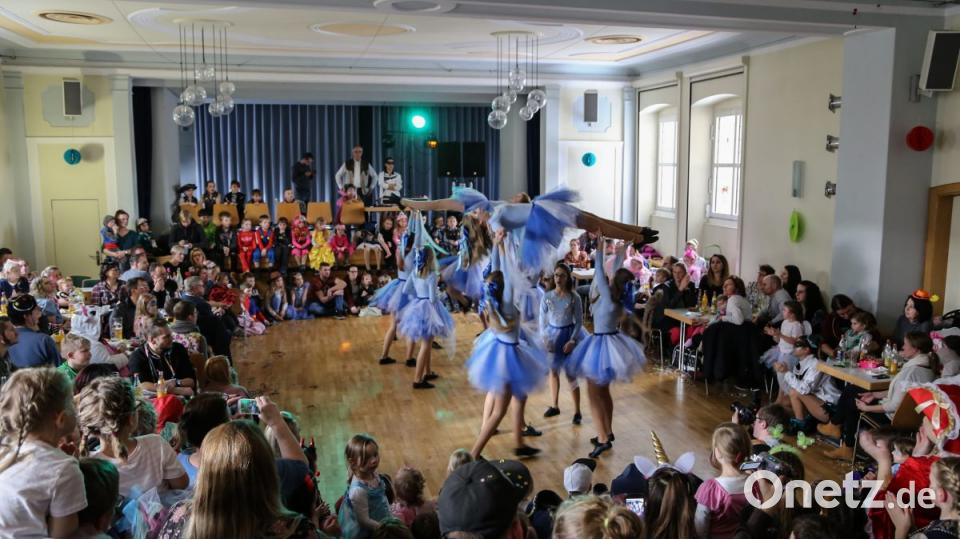 Tanzgruppe &quot;Diamonds&quot; Bild: rw