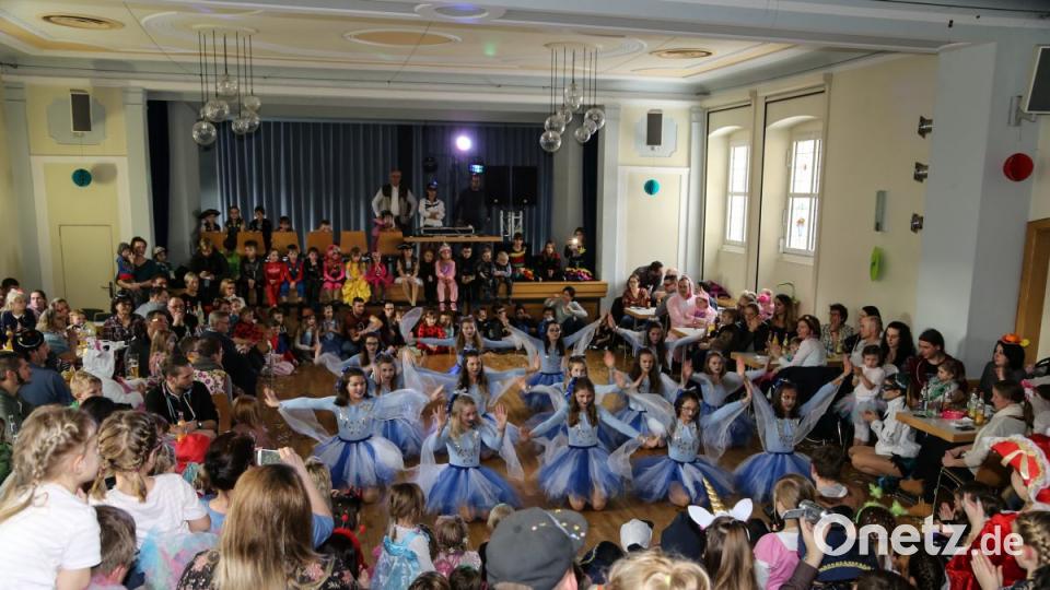 Tanzgruppe &quot;Diamonds&quot; Bild: rw