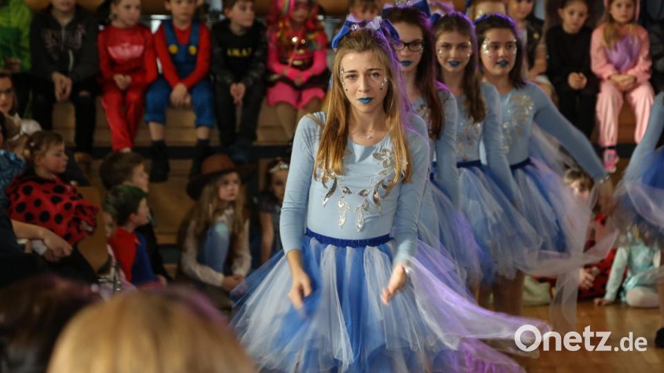 Tanzgruppe &quot;Diamonds&quot; Bild: rw