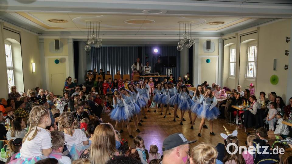 Tanzgruppe &quot;Diamonds&quot; Bild: rw