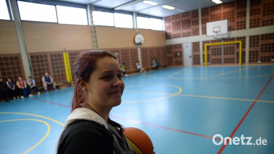 Wie läuft ein Training der Lebenshilfe Basketballer in Amberg ab? Oberpfalz-Medien war dabei. Bild: brü