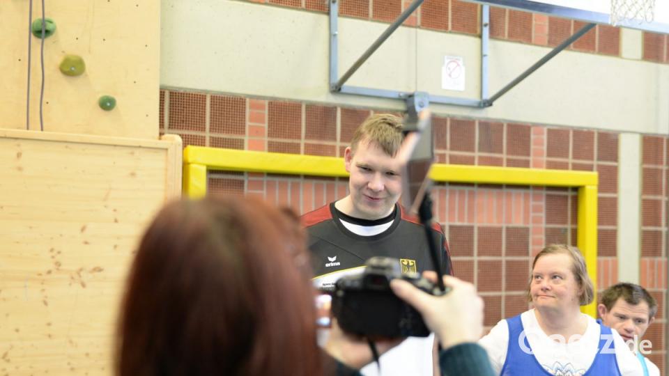 Wie läuft ein Training der Lebenshilfe Basketballer in Amberg ab? Oberpfalz-Medien war dabei. Bild: brü