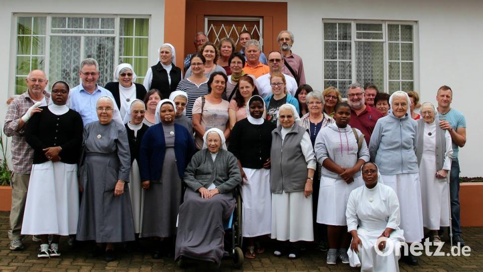 Seit 1955 helfen Klosterschwestern aus Mallersdorf in Nkandla, in der Provinz KwaZulu-Natal, den Menschen, die von Aids betroffen sind, den Kranken und Sterbenden, und den vielen Kindern, die durch die Krankheit ihre Familien verloren haben. Bild: bph