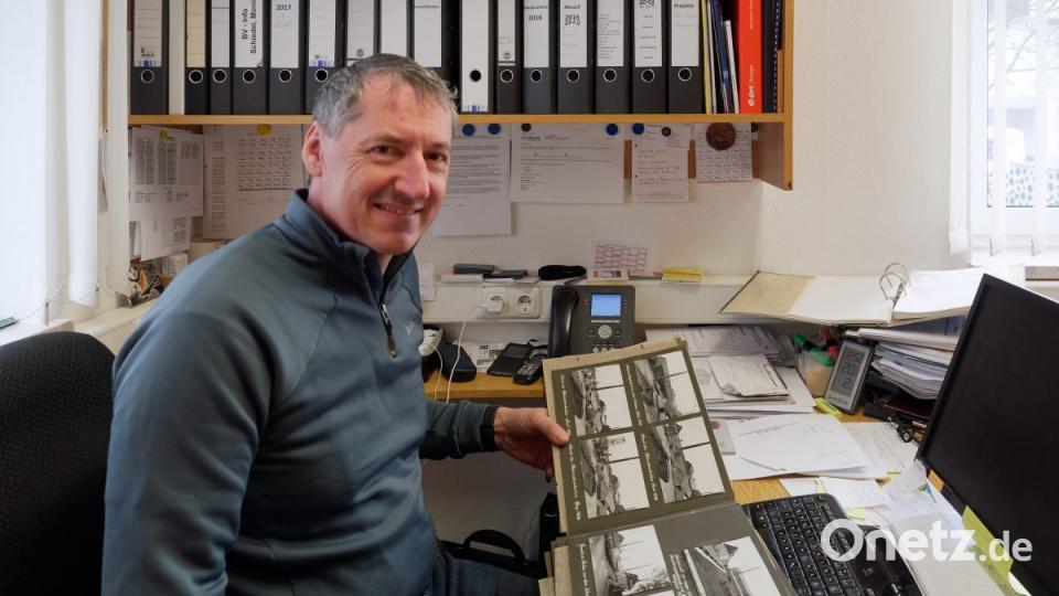 Ein Rundgang mit Werksleiter Michael Bauernfeind und Josef Engelmann durch die stillgelegte Produktionslinie der Tonwerke Schiedel in Wiesau. Bild: tr