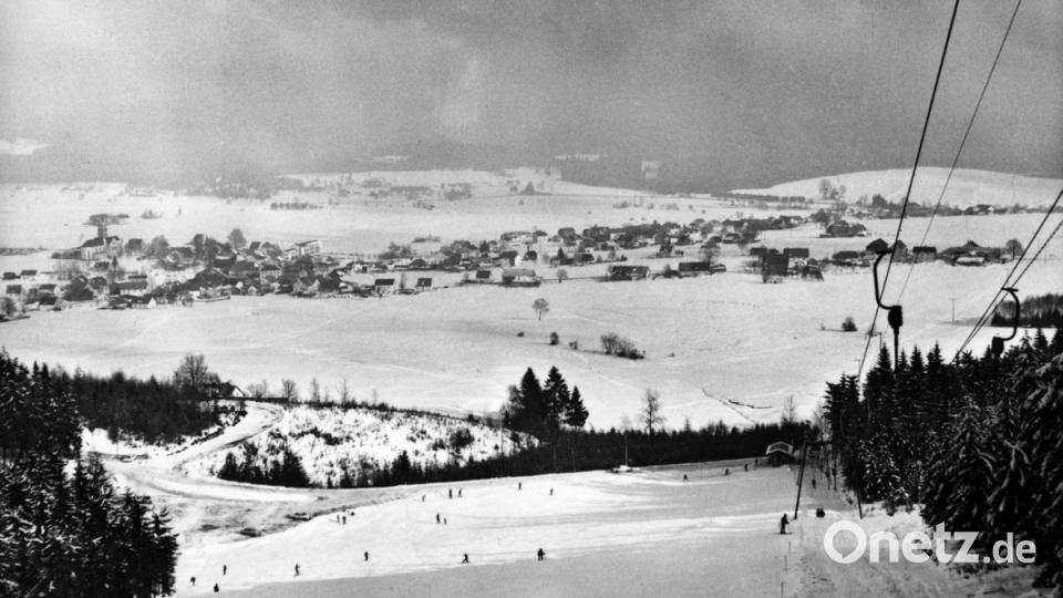 50 Jahre Klausenlift in Mehlmeisel. Ein Blick von oben weckt bei jedem Skifahrer damals wie heute wahre Glücksgefühle. Bild: repro gis