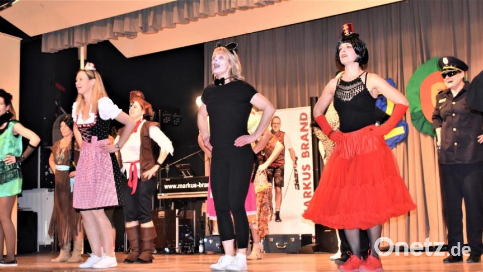 Frauenbund Fasching im Jugendheim Grafenwöhr. Bild: rgr