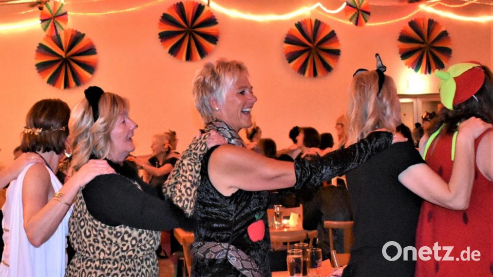 Frauenbund Fasching im Jugendheim Grafenwöhr. Bild: rgr