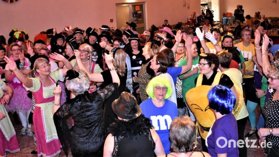 Frauenbund Fasching im Jugendheim Grafenwöhr. Bild: rgr