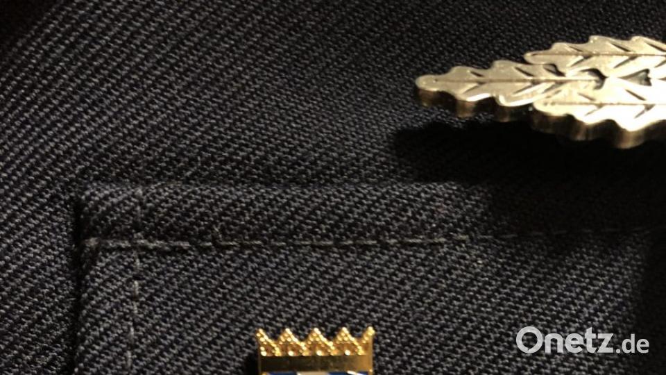 Dieses Abzeichen erhielten alle anwesenden Helfer Bild: egl