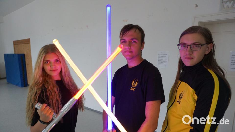 Die drei Macher der Jedi-Academy Cham: Larissa Engl, Michael Loy und Fabian Engl. Bild: Trager, Julian