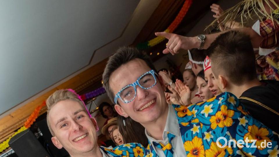 Auch Männer können phantasievolle Kostüme haben. Mut zur Farbe! Bild: chl
