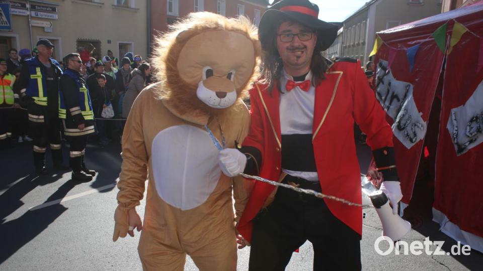 Wild gings beim Stammtisch Pressather Karnevalsverein zu. Ob der Dompteur seine Löwen im Griff hat? Bild: sne