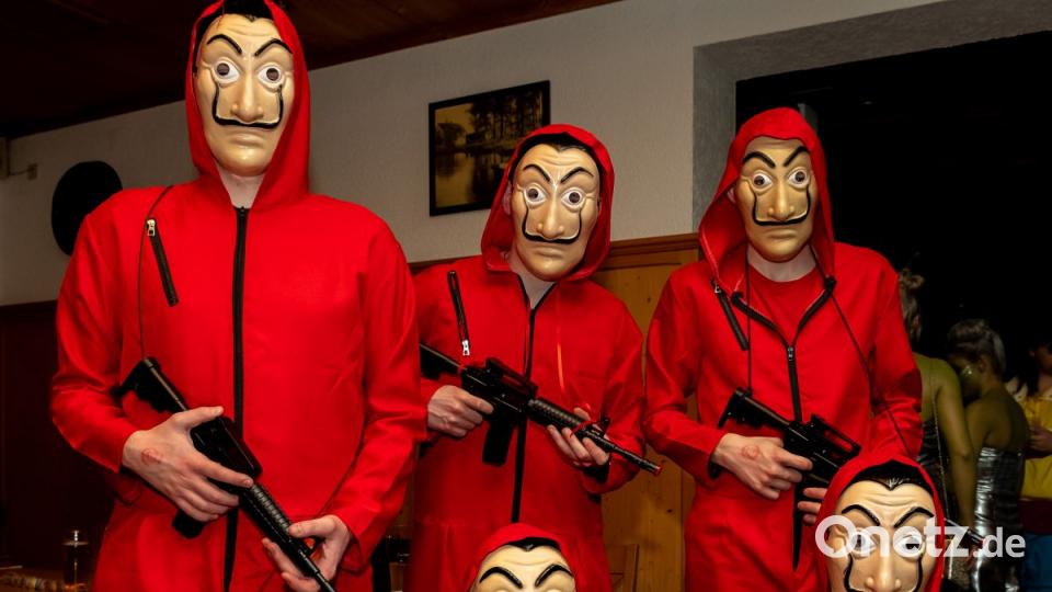 Ciao Bella, Ciao, Die Gangster aus der Kultserie &quot;Haus des Geldes&quot; gaben sich in Altmannshof die Ehre. Bild: chl