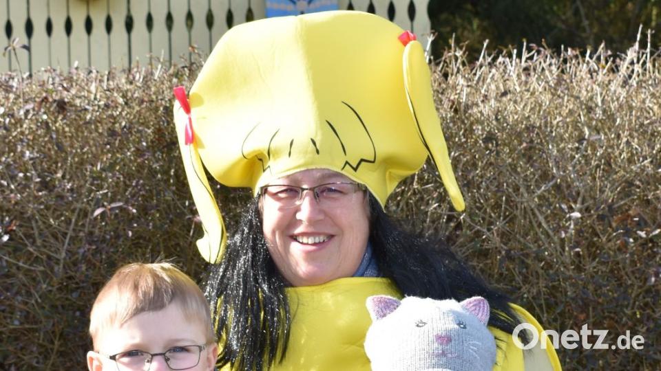 Faschingszug in Hütten Bild: rgr