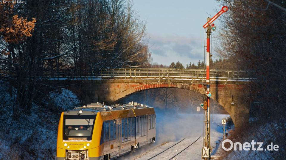 Die Oberpfalzbahn bei eisigen Temperaturen. Bild: Korbinian Eckert