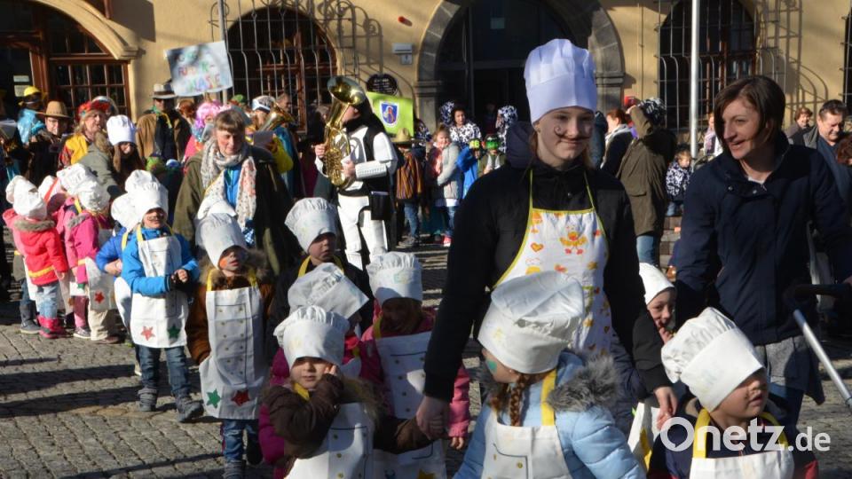 Viele Köche verderben den Brei, heißt es normalerweise. Am Mittwochvormittag war das sicher nicht der Fall bei den Buben und Mädchen aus dem Evangelischen Haus für Kinder Gottfried Sperl. Bild: dob