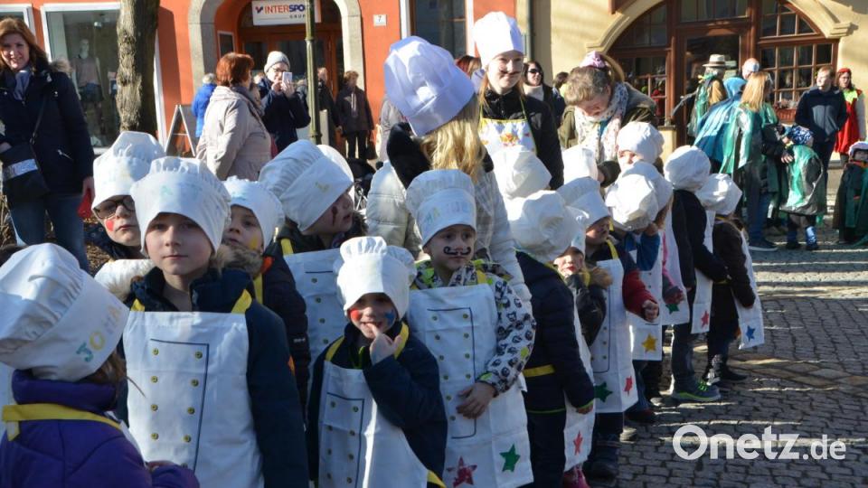 Viele Köche verderben den Brei, heißt es normalerweise. Am Mittwochvormittag war das sicher nicht der Fall bei den Buben und Mädchen aus dem Evangelischen Haus für Kinder Gottfried Sperl. Bild: dob
