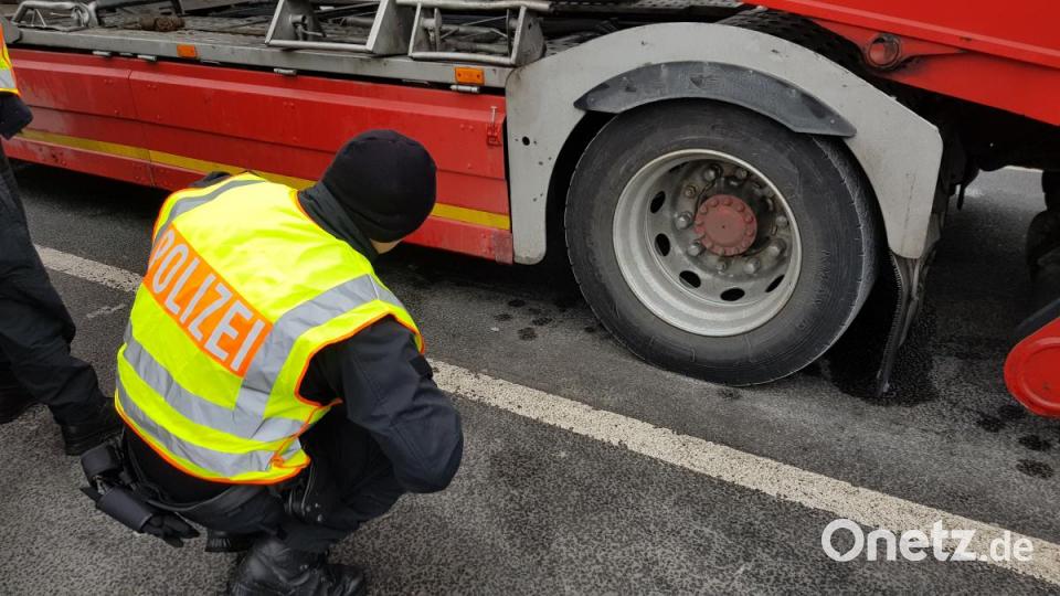 Leicht zu sehen sind bei Lkw die Bremsscheiben, deren Zustand kontrolliert wurde. Bild: jak