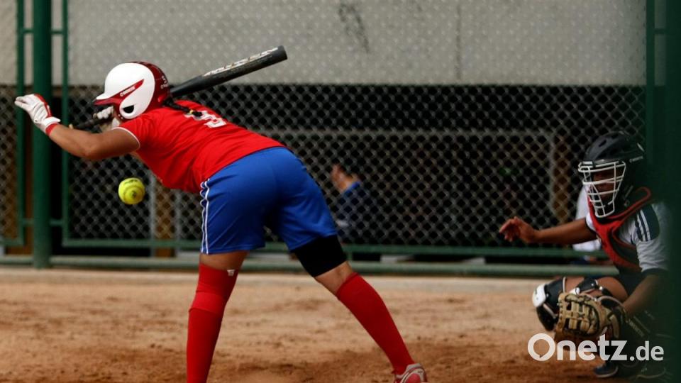 Auch Softball gehört 2020 in Tokio wieder zu den olympischen Sportarten. Bild: Christian Escobar Mora/EPA/dpa