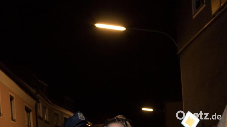 Beim Weiberfasching in Moosbach ging am &quot;Naschn Pfinsta&quot; die Post ab. Der ganze Ort war eine einzige Partymeile. Bild: dtr