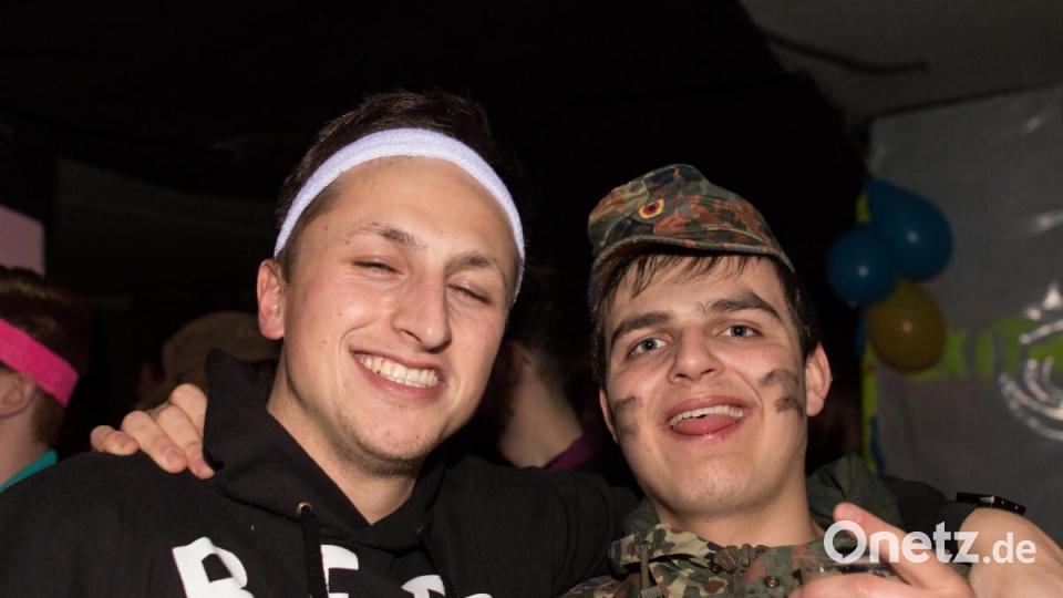Beim Weiberfasching in Moosbach ging am &quot;Naschn Pfinsta&quot; die Post ab. Der ganze Ort war eine einzige Partymeile. Bild: dtr