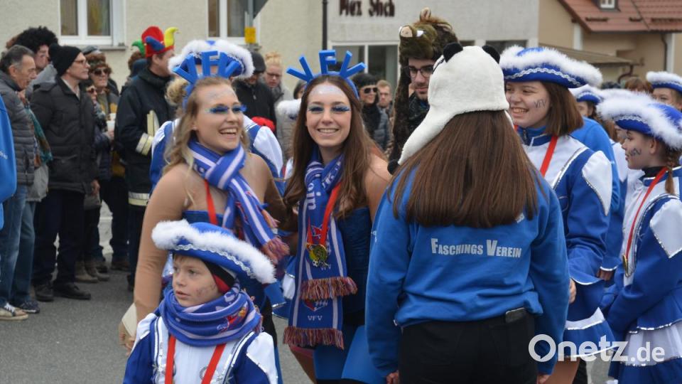 Faschingsumzug Altenstadt Genau Bild: dob
