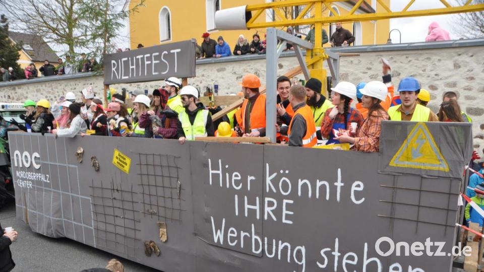 Faschingsumzug Altenstadt Genau Bild: dob