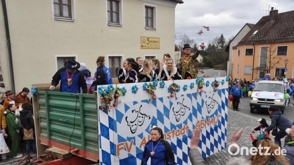 Faschingsumzug Altenstadt Genau Bild: dob