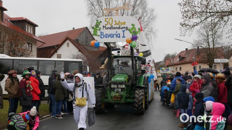 Faschingszug in Münchenreuth. Bild: tr