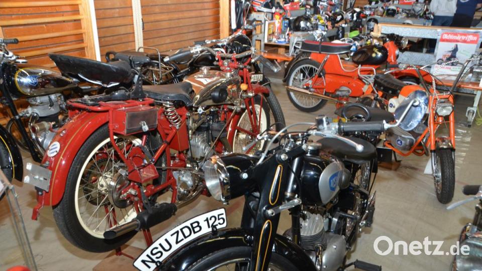Vertreten waren auch Oldtimer-Bikes. Bild: dob