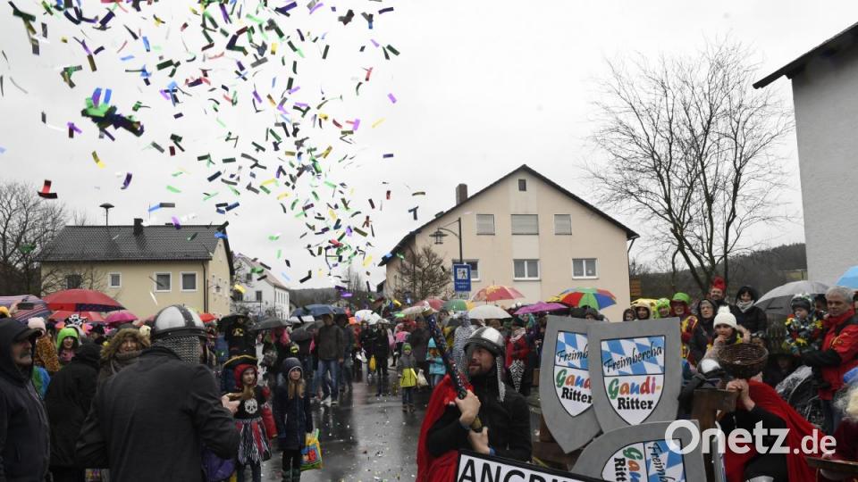 Faschingszug in Freudenberg Bild: Petra Hartl