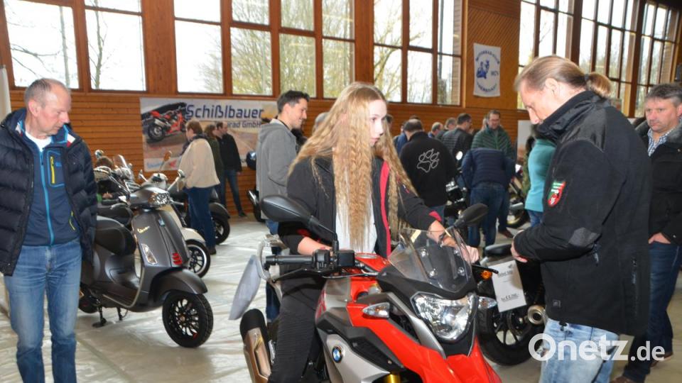 Die Motorradausstellung in der Dreifachturnhalles des Motorradclubs Vohenstrauß (MCV) war wieder ein Riesenerfolg. Bild: dob