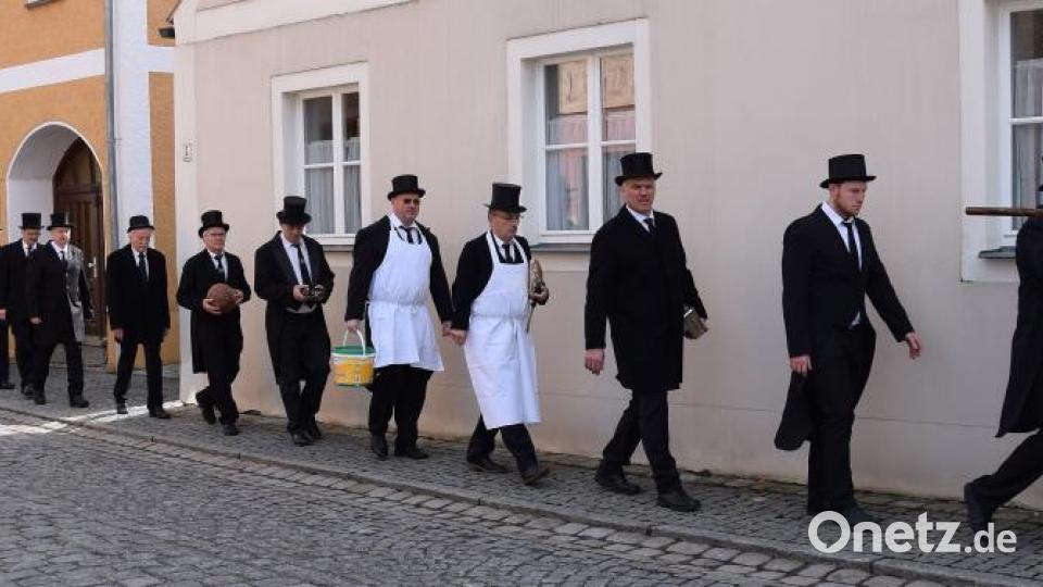 Gegangen wird immer auf der linken Straßenseite. Bild: bö