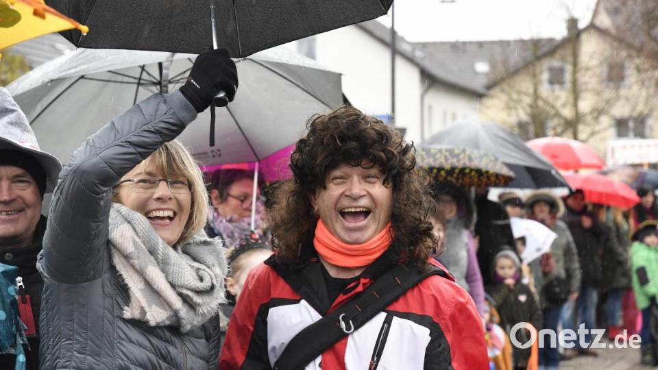 Faschingszug in Freudenberg Bild: Petra Hartl