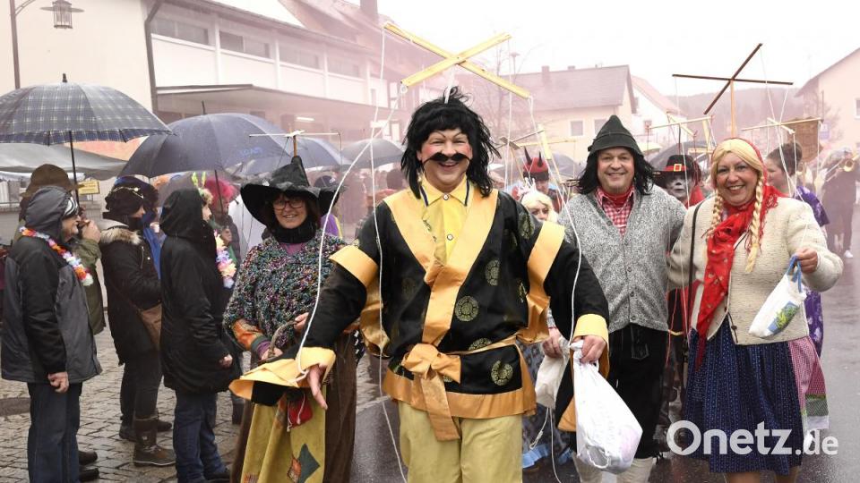 Faschingszug in Freudenberg Bild: Petra Hartl