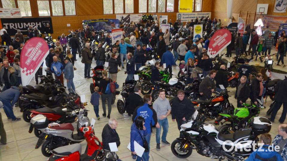 Die Motorradausstellung in der Dreifachturnhalles des Motorradclubs Vohenstrauß (MCV) war wieder ein Riesenerfolg. Bild: dob