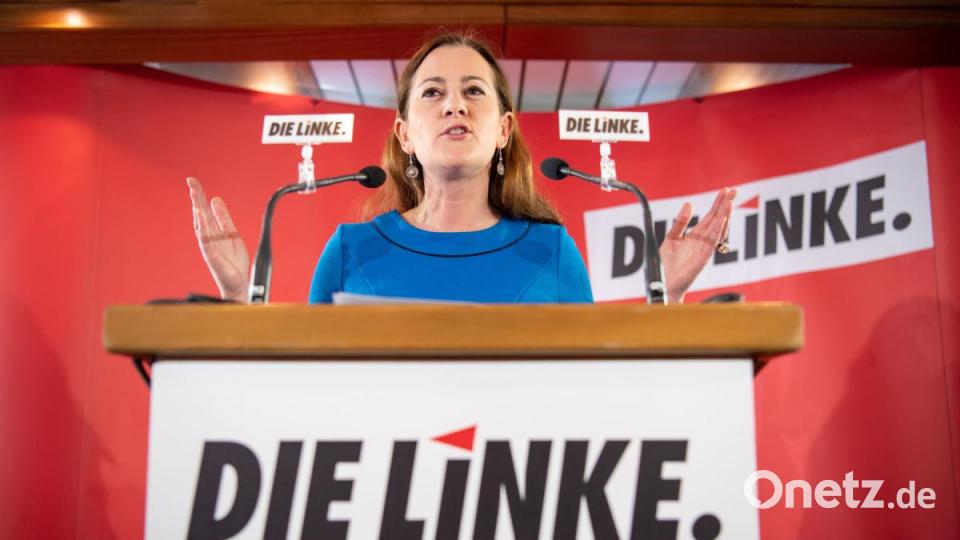 Janine Wissler (Die Linke), Fraktionsvorsitzende der Linken im Hessischen Landtag spricht beim politischen Aschermittwoch der Linken in Passau. Bild: Lino Mirgeler/dpa
