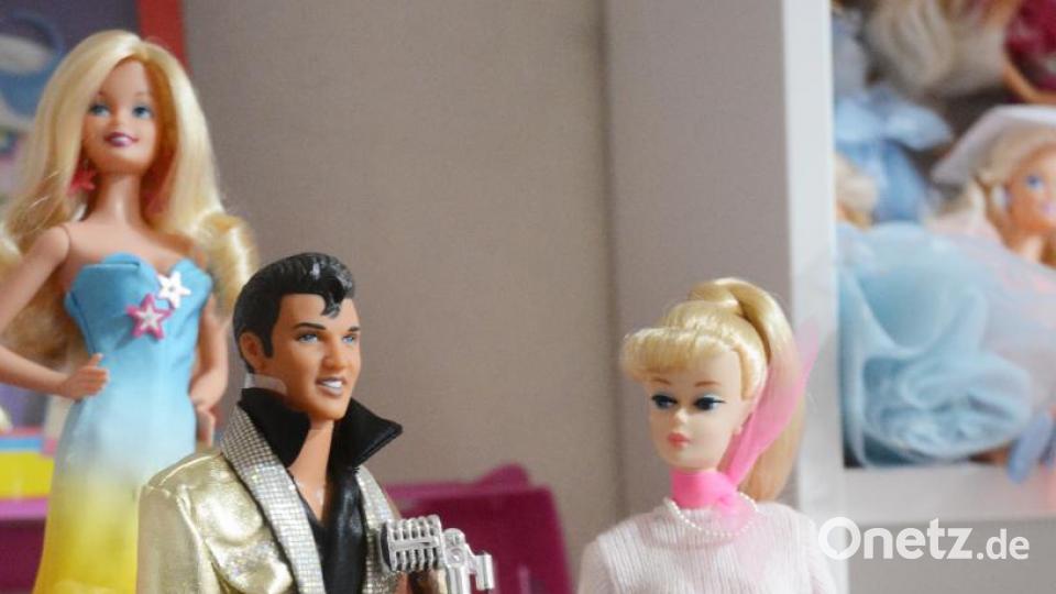 Über 1500 Barbies sind im Besitz von Melanie Korsche. Dabei hat ihre Sammelleidenschaft erst im Erwachsenenalter begonnen. Bild: Gabi Schönberger