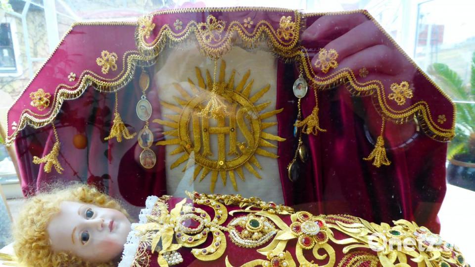 Kleine Kostbarkeiten sind ab 18. März im Steinstadl in Parkstein in der Ausstellung "Filigrane Klosterarbeiten" zu bewundern. Bild: fsb