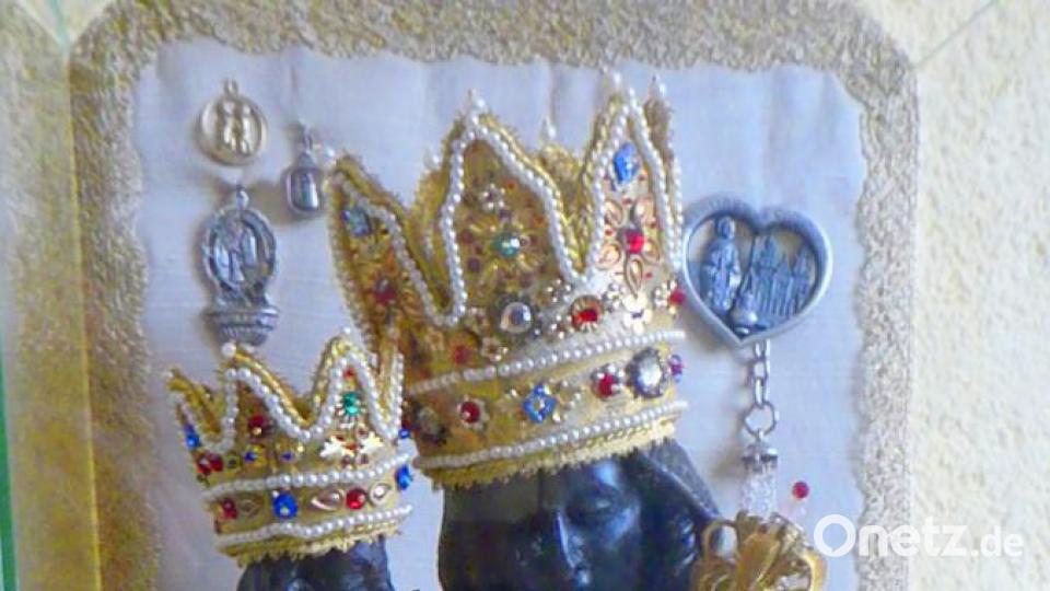 Kleine Kostbarkeiten sind ab 18. März im Steinstadl in Parkstein in der Ausstellung "Filigrane Klosterarbeiten" zu bewundern. Bild: fsb