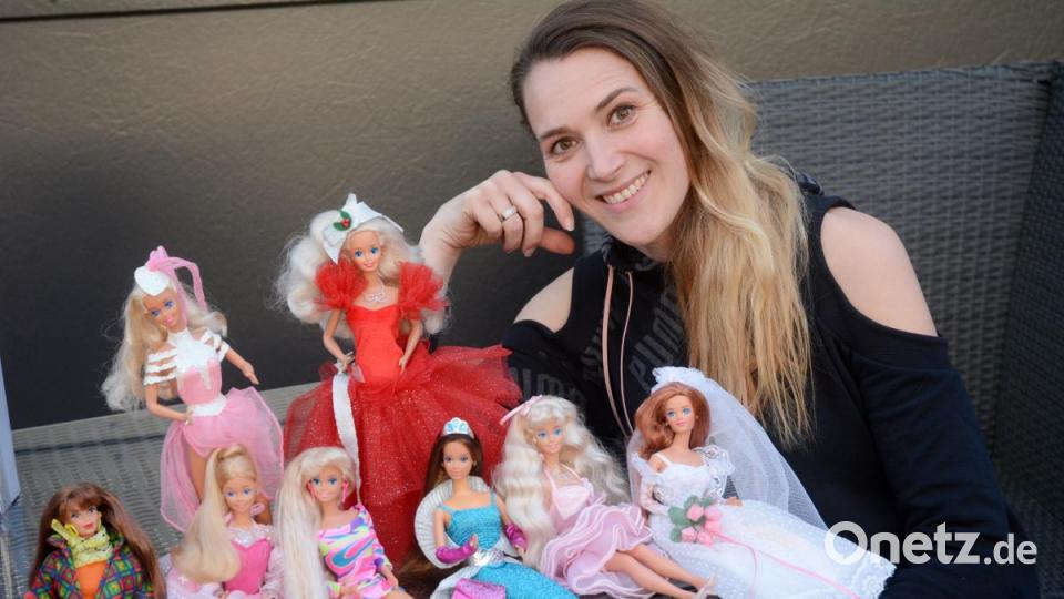 Über 1500 Barbies sind im Besitz von Melanie Korsche. Dabei hat ihre Sammelleidenschaft erst im Erwachsenenalter begonnen. Bild: Gabi Schönberger