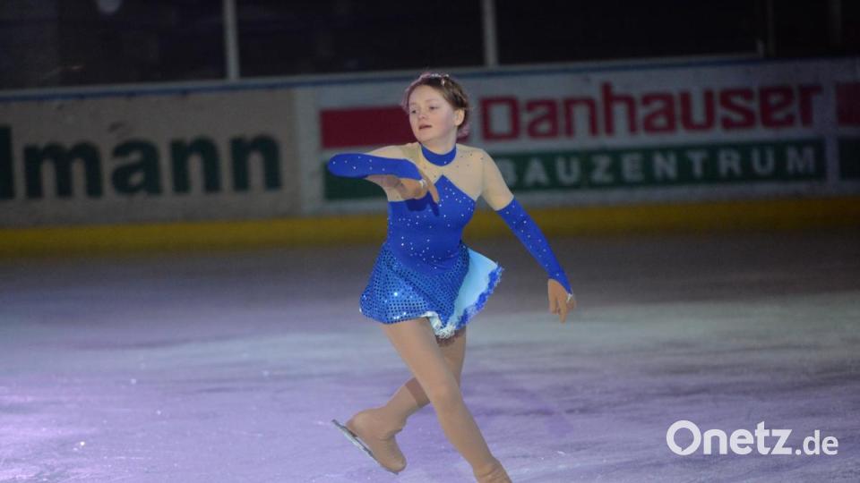 Marie Schnellinger tanzt zu Mozart Klängen Bild: brü