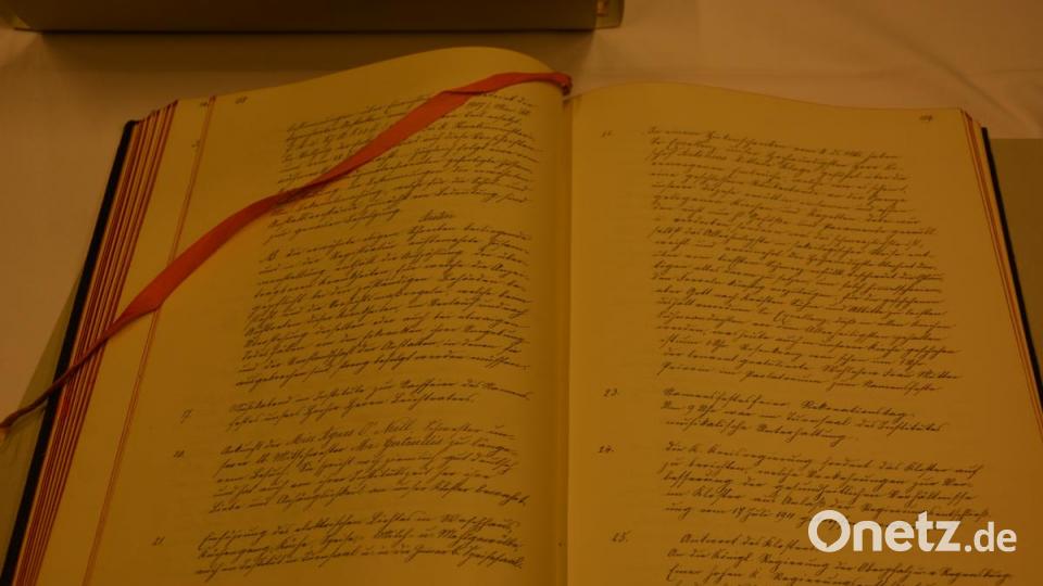 Wertvollste Aufzeichnungen aus längst vergangenen Jahren lagern im Klosterarchiv. Bild: jr
