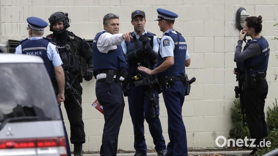 Bei einem Angriff auf zwei Moscheen sterben in der Stadt Christchurch mindestens 49 Menschen. Die Regierung spricht von Terrorismus. Bild: Mark Baker/AP/dpa