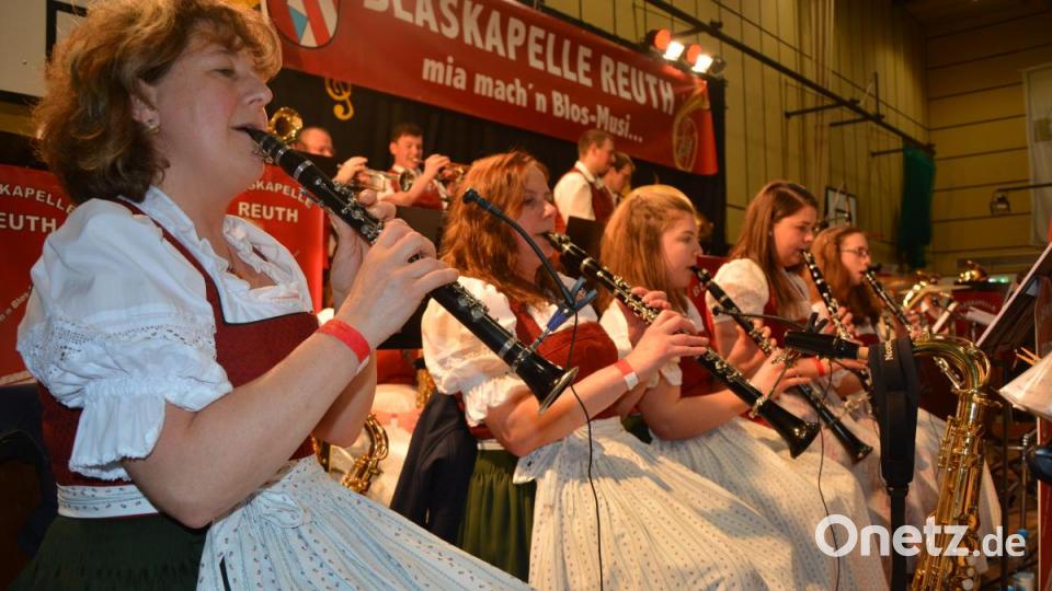 Damenpower der Blaskapelle Reuth. Bild: jr