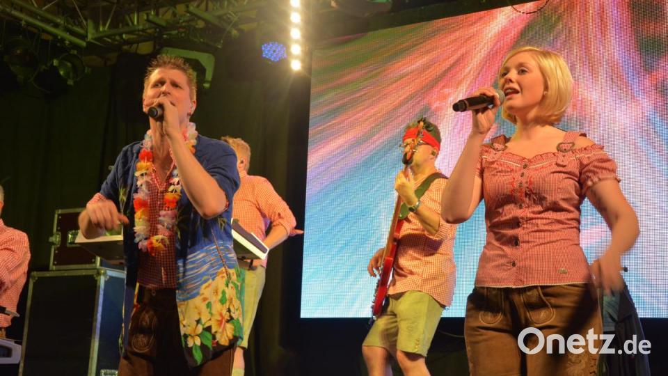 Mit der Verpflichtung der Band „MAXXX“ hatte der Burschenverein einen Volltreffer gelandet. Bild: jr