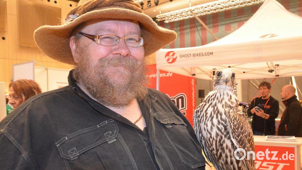 Lieblingsspeise Krähen: Outdoor- &amp; Freizeit-Messe &quot;Out/Zeit&quot; in der Max-Reger-Halle. Bild: Kunz