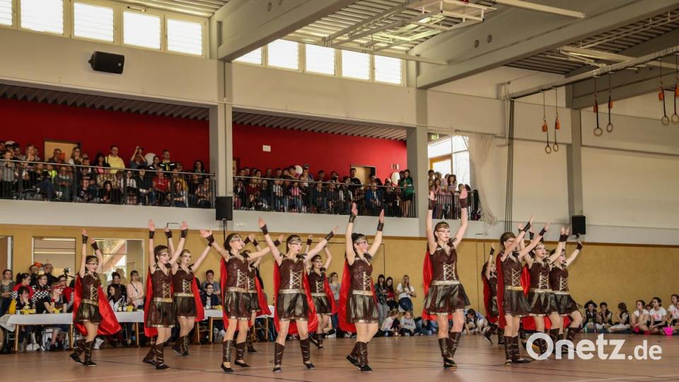 Beim Tanzwettbewerb &quot;Showtime&quot; in der Schulsporthalle Erbendorf traten am Samstag 29 Tanzgruppen an. Bild: rw