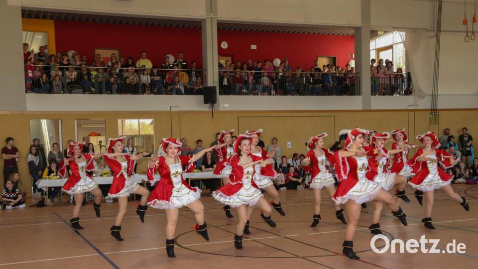 Beim Tanzwettbewerb &quot;Showtime&quot; in der Schulsporthalle Erbendorf traten am Samstag 29 Tanzgruppen an. Bild: rw