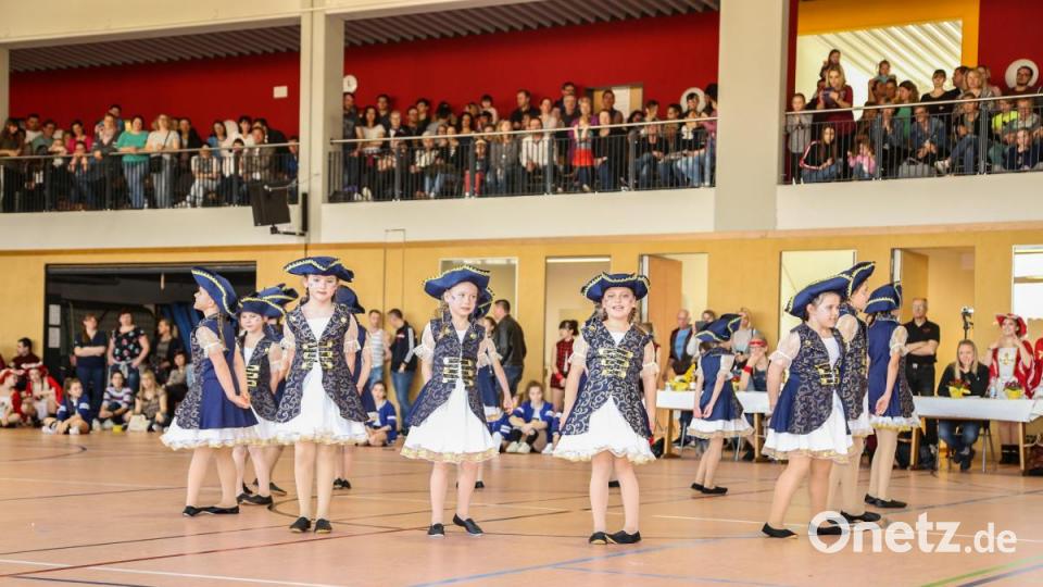 Beim Tanzwettbewerb &quot;Showtime&quot; in der Schulsporthalle Erbendorf traten am Samstag 29 Tanzgruppen an. Bild: rw
